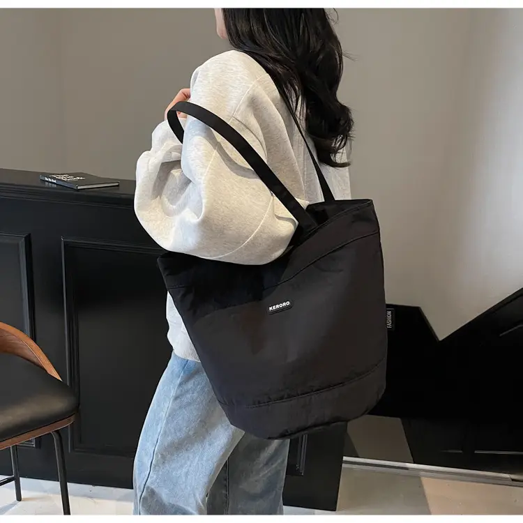 Women Black Shoulder Bag Spring Summer 2025 — feature 15