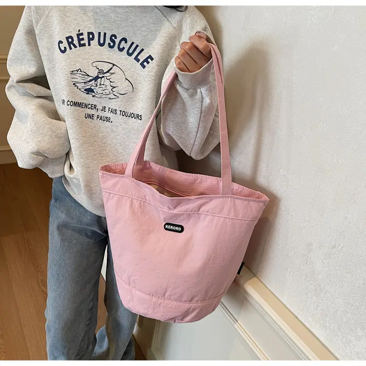 Women Black Shoulder Bag Spring Summer 2025 — feature 8