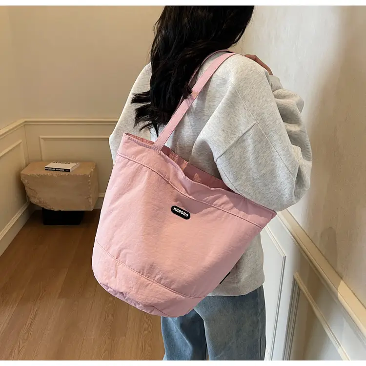 Women Black Shoulder Bag Spring Summer 2025 — feature 9