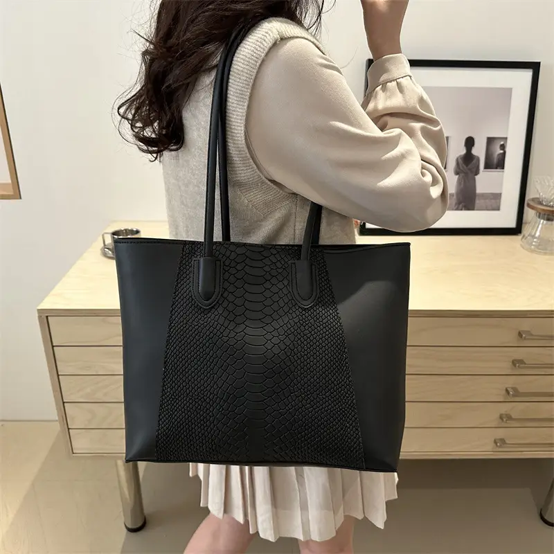 White Snake Texture Large Tote Bag for Women - Image 8