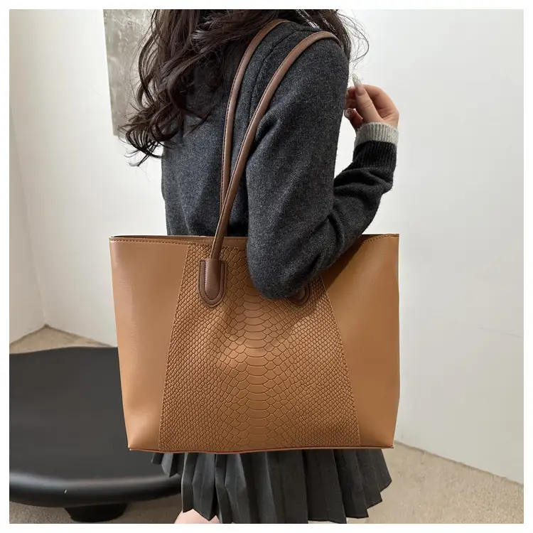 White Snake Texture Large Tote Bag for Women — feature 18