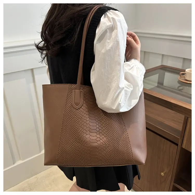 White Snake Texture Large Tote Bag for Women — feature 28