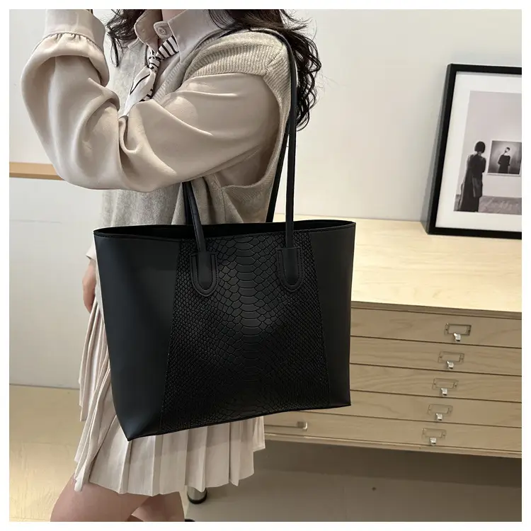 White Snake Texture Large Tote Bag for Women — feature 32