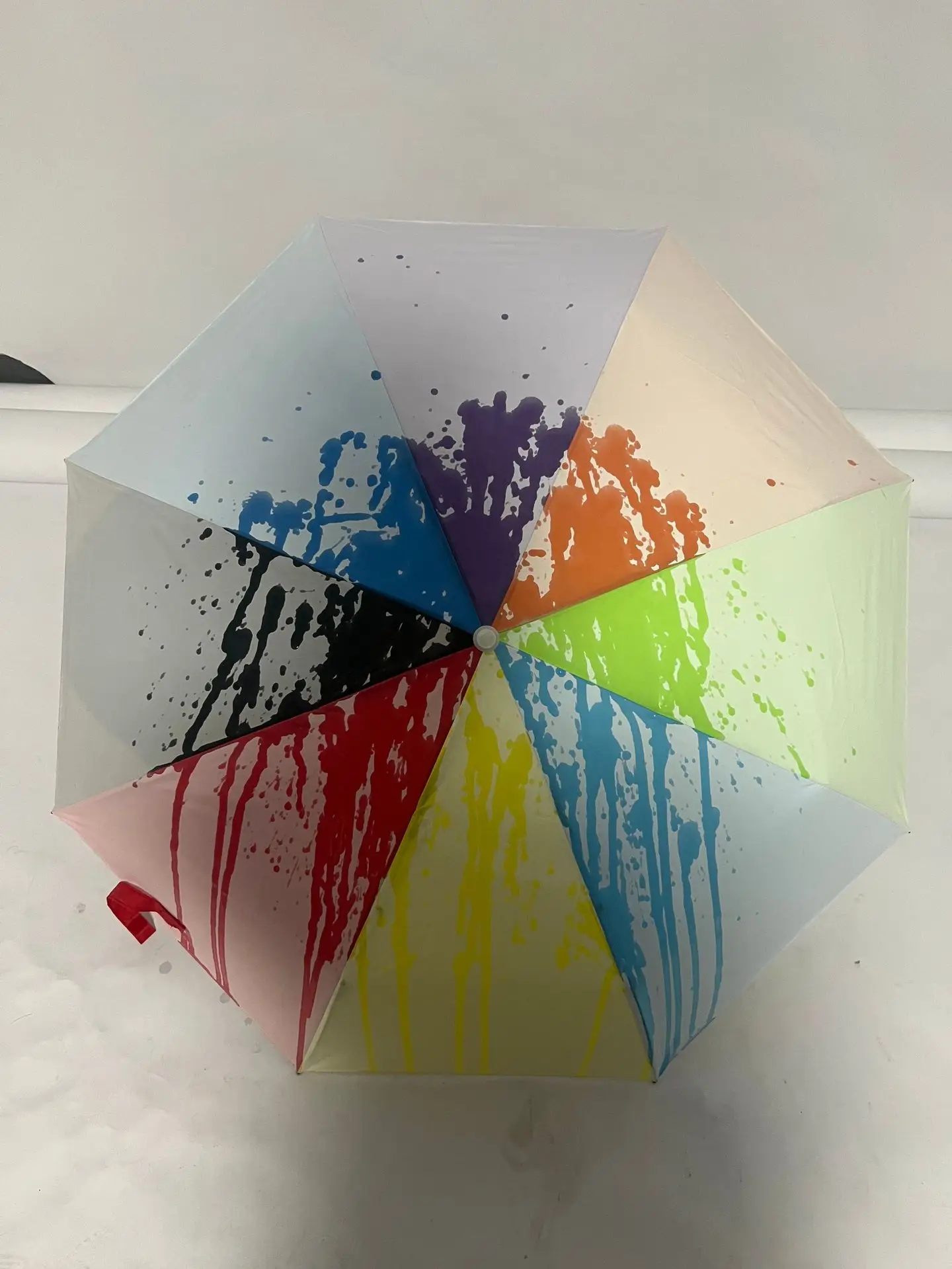 Color-Changing Umbrella with Ink Splash Effect — feature 16