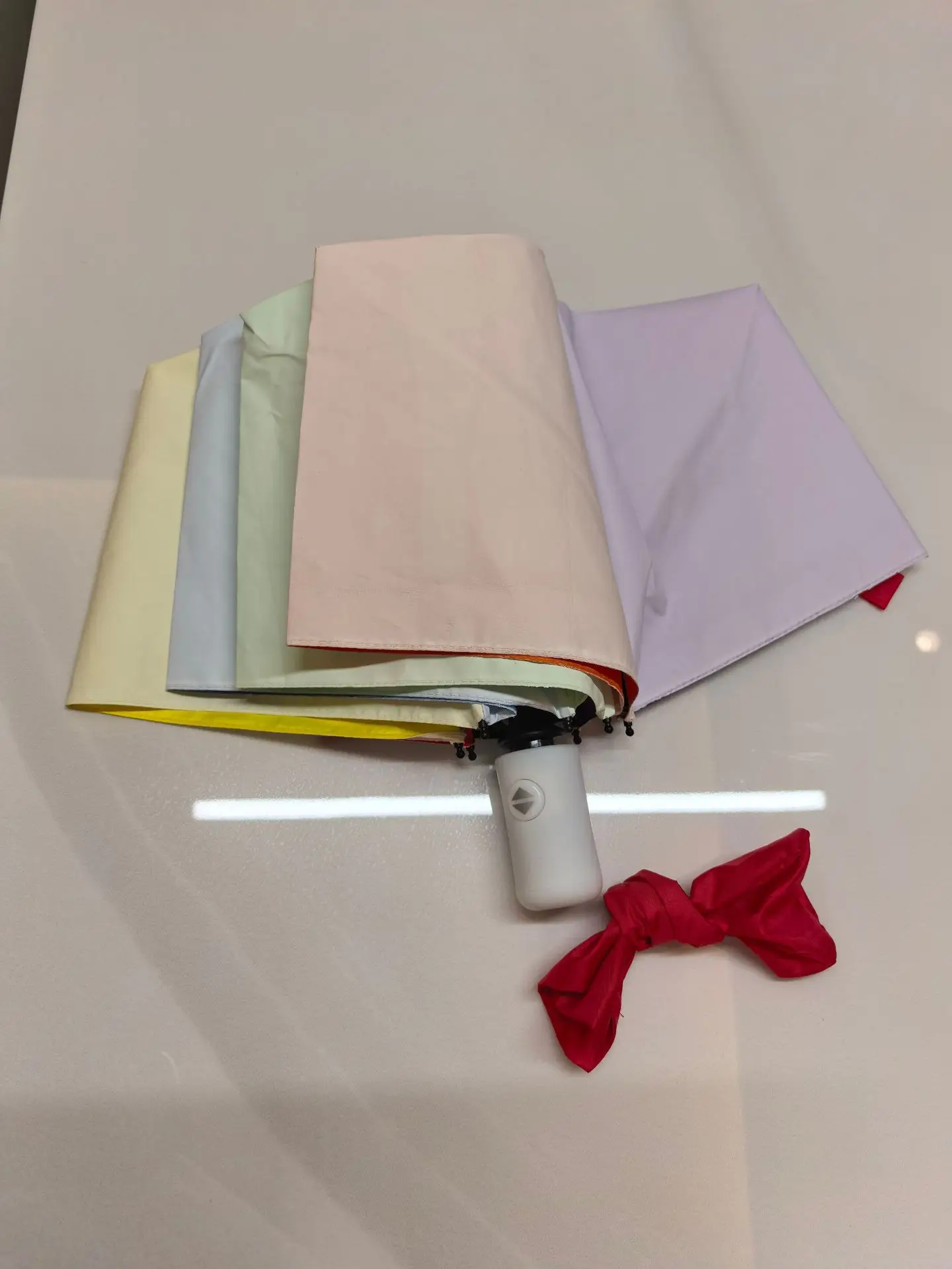 Color-Changing Umbrella with Ink Splash Effect — feature 22