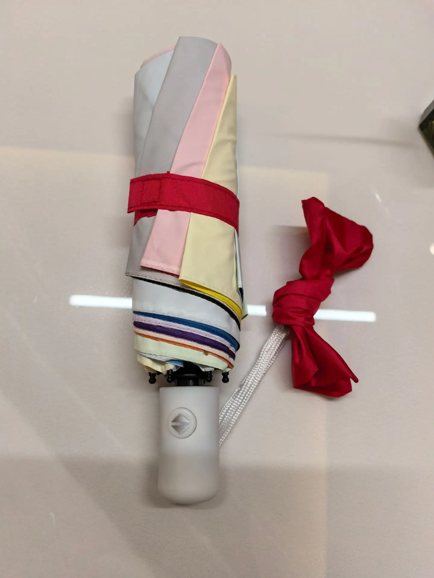 Color-Changing Umbrella with Ink Splash Effect — feature 23