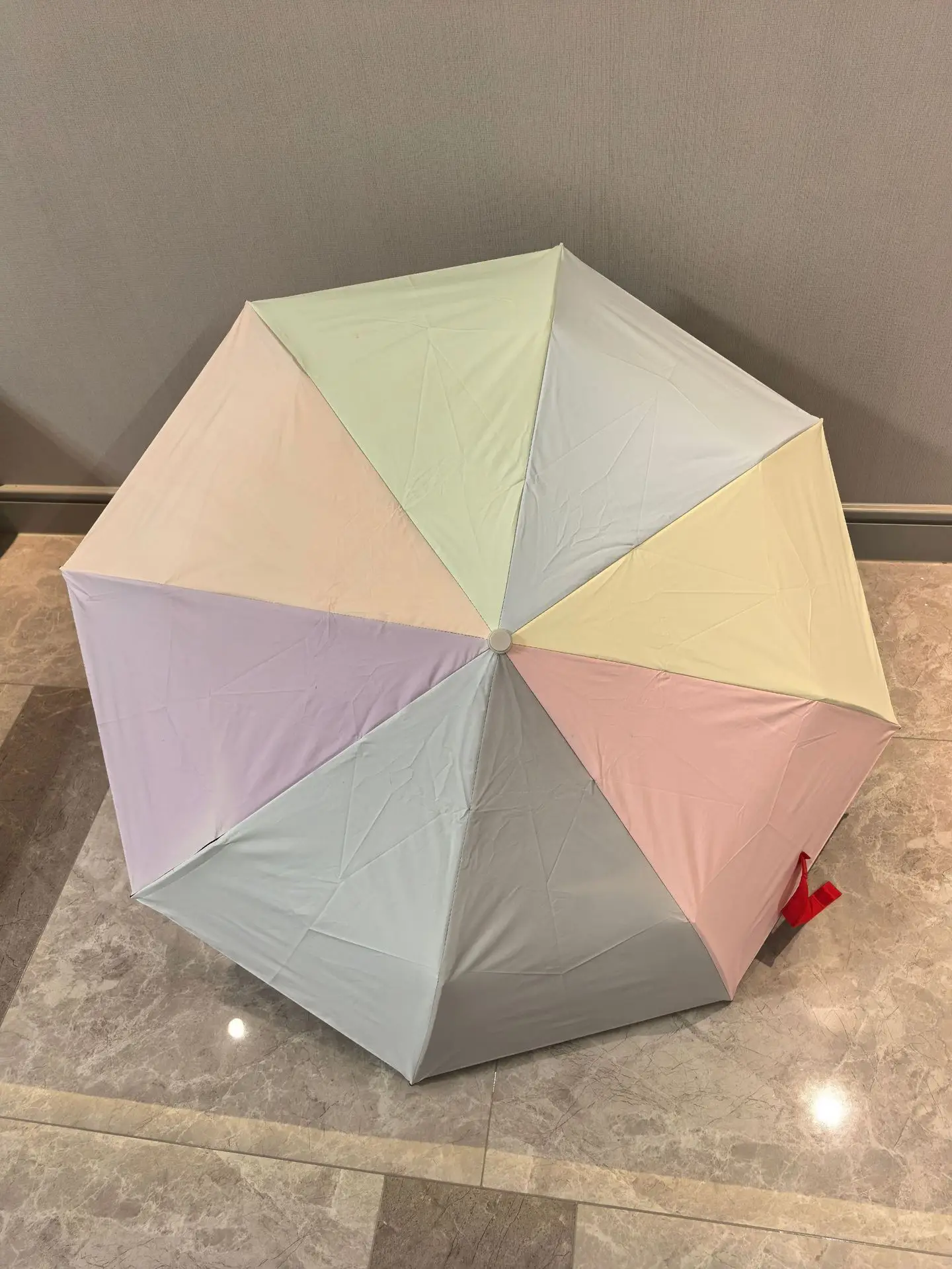 Color-Changing Umbrella with Ink Splash Effect — feature 24