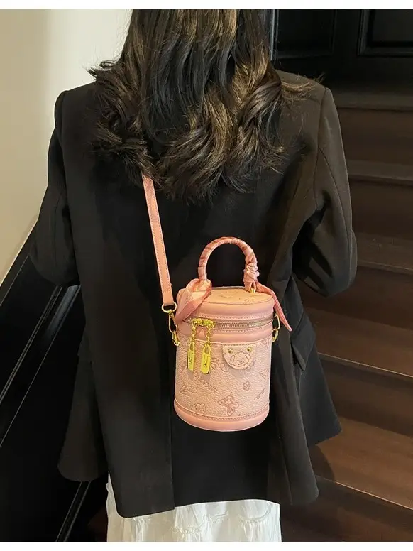 Black Crossbody Bag for Women Spring Summer 2025 - Image 5