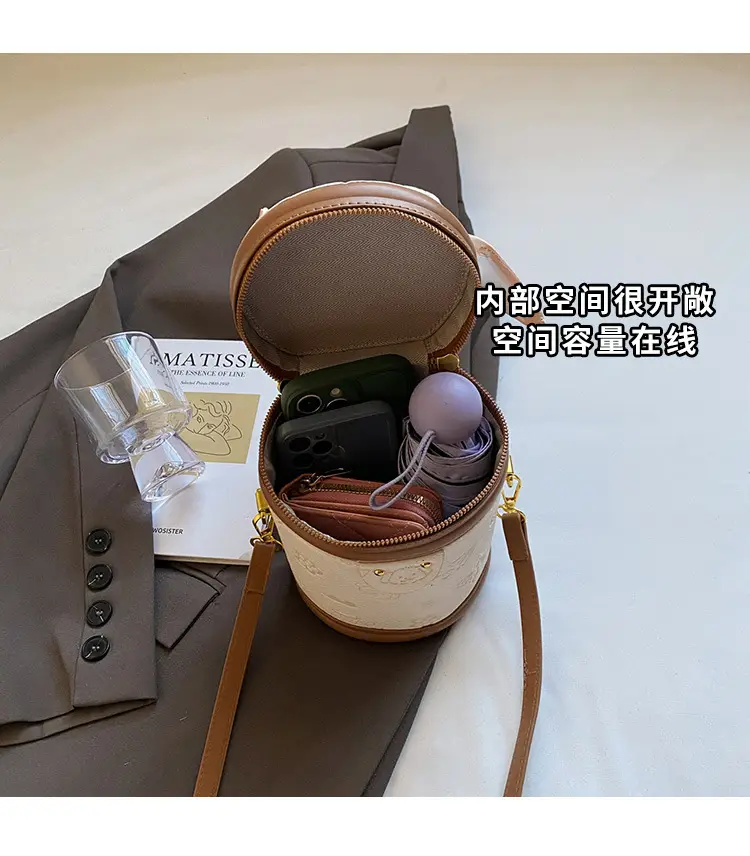 Black Crossbody Bag for Women Spring Summer 2025 — feature 7