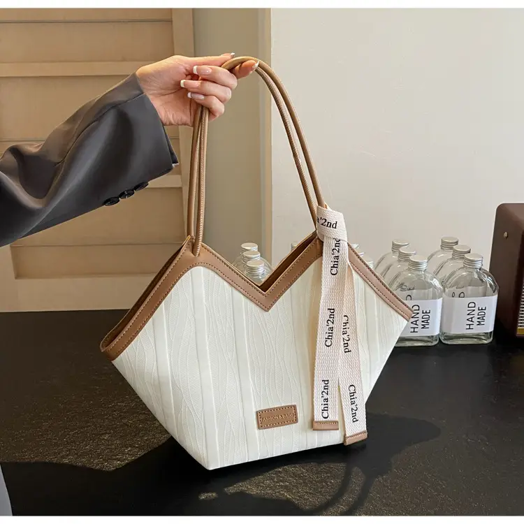 2025 Korean Style Women's White Tan Shoulder Bag — feature 25
