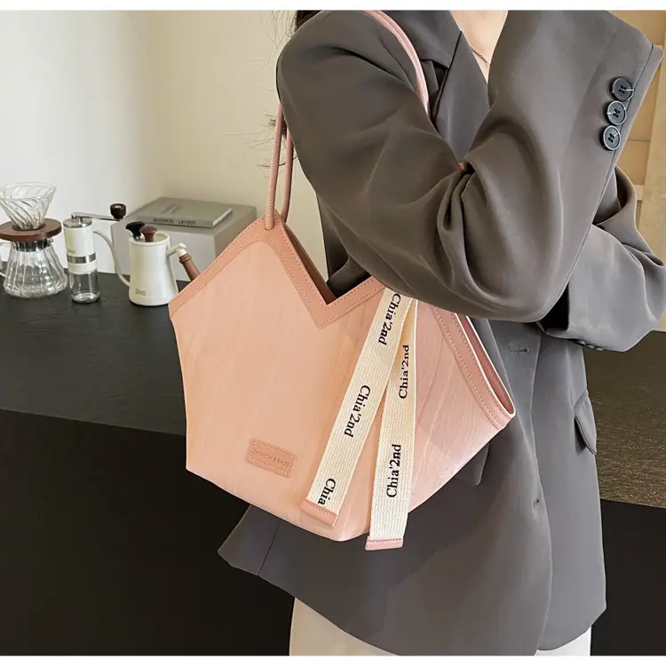 2025 Korean Style Women's White Tan Shoulder Bag — feature 26