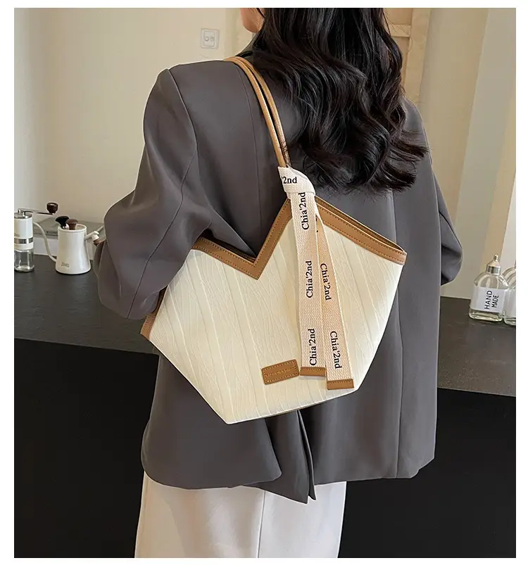2025 Korean Style Women's White Tan Shoulder Bag — feature 4