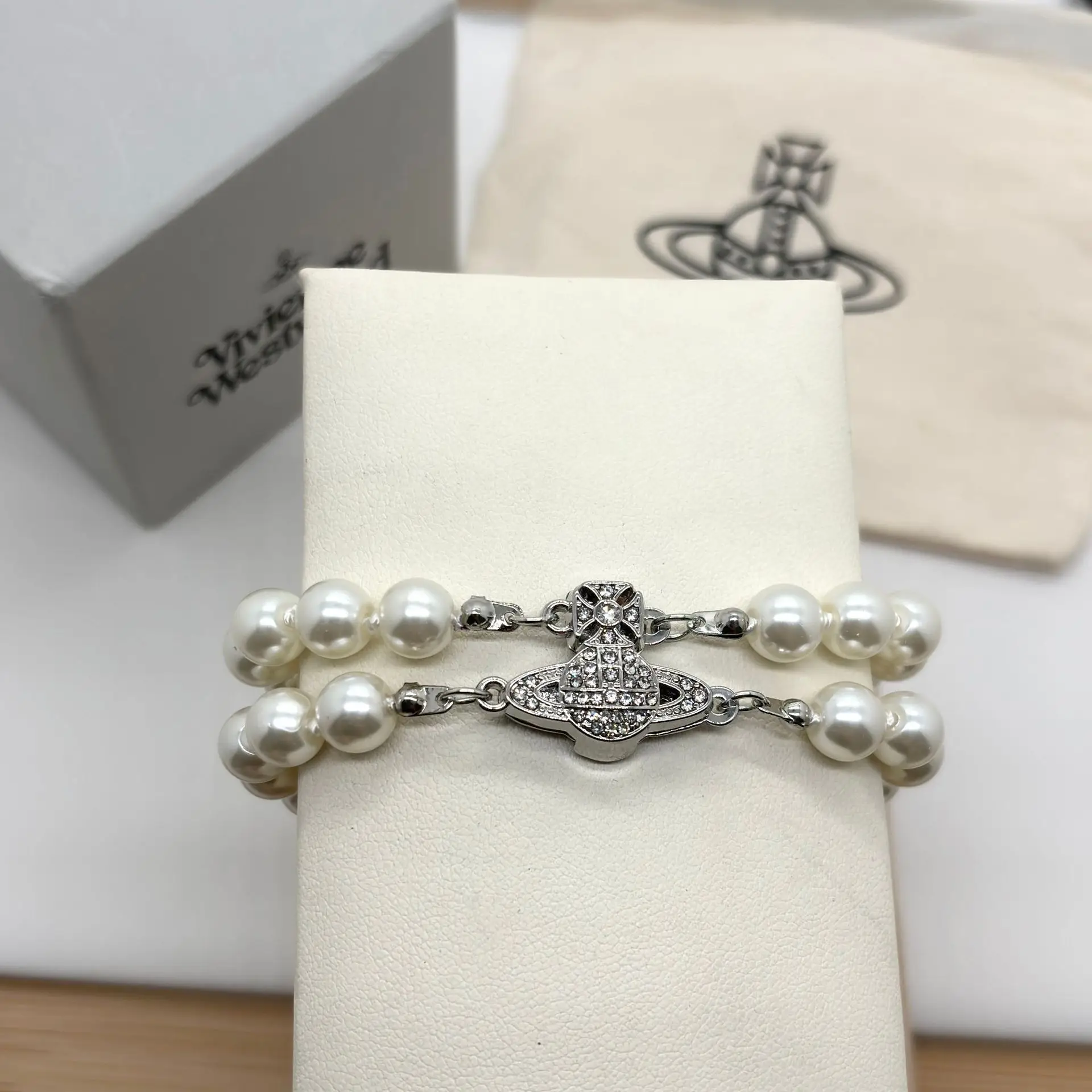 High-End Three-Layer Pearl Full-Diamond Saturn Necklace for Women — feature 4