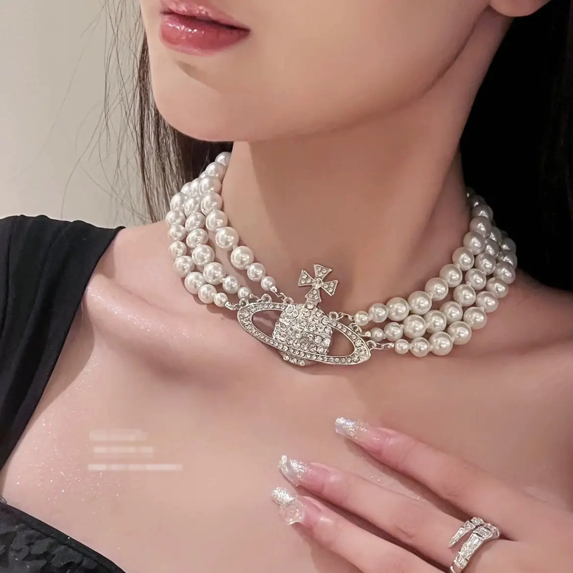 High-End Three-Layer Pearl Full-Diamond Saturn Necklace for Women — feature 7