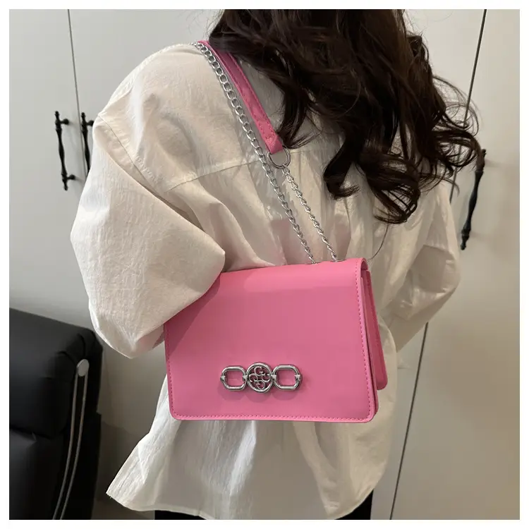 Black French Style Shoulder Crossbody Bag 2025 — feature 10