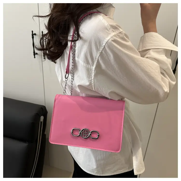 Black French Style Shoulder Crossbody Bag 2025 — feature 8