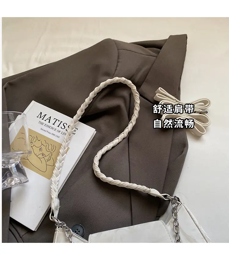 White Chain Crossbody Bag for Women Spring Summer 2025 — feature 3