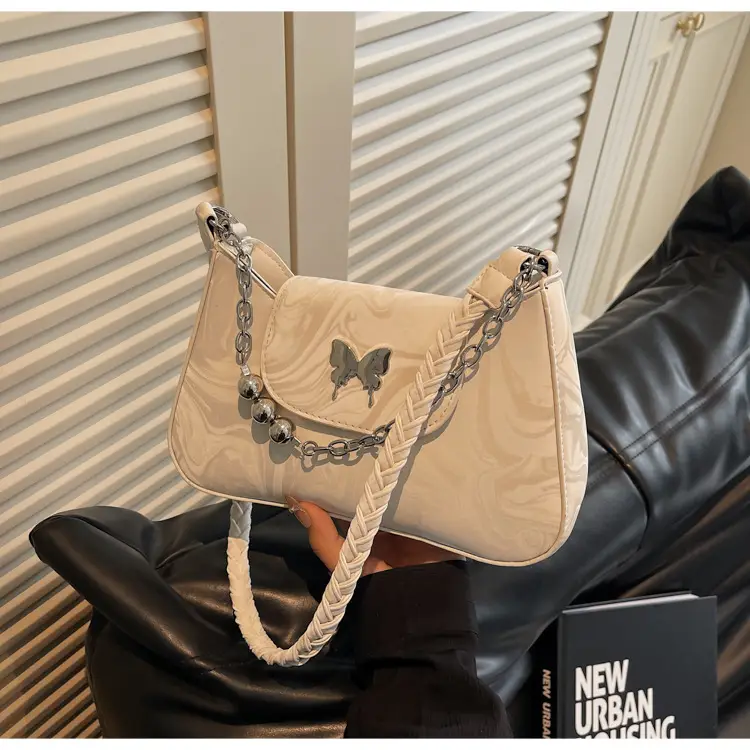 White Chain Crossbody Bag for Women Spring Summer 2025 - Image 2