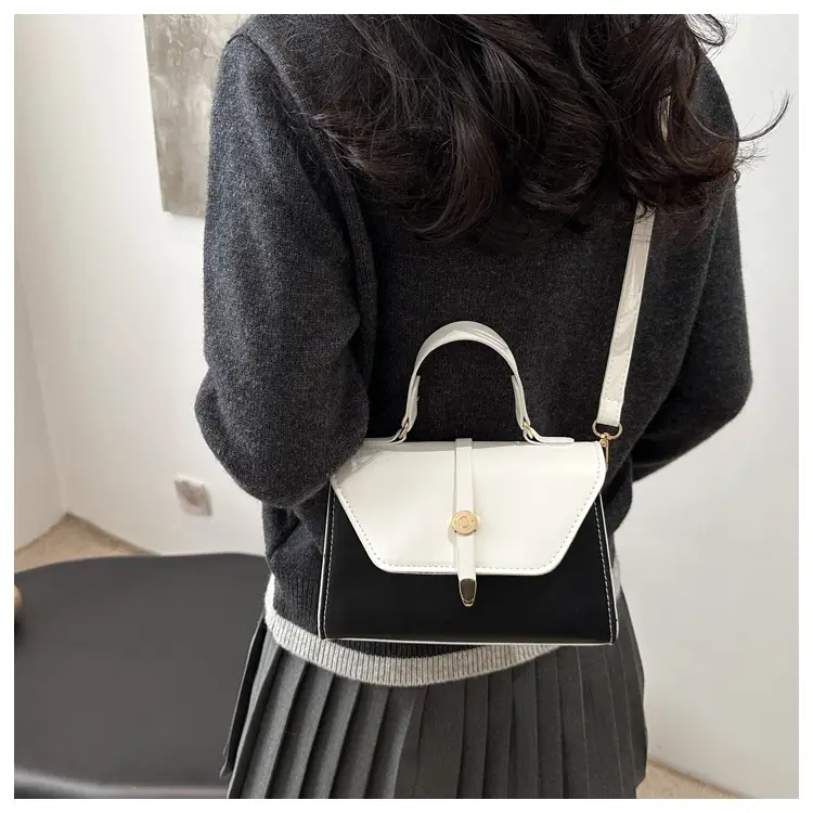Women's Red White Contrast Shoulder Bag 2025 — feature 10