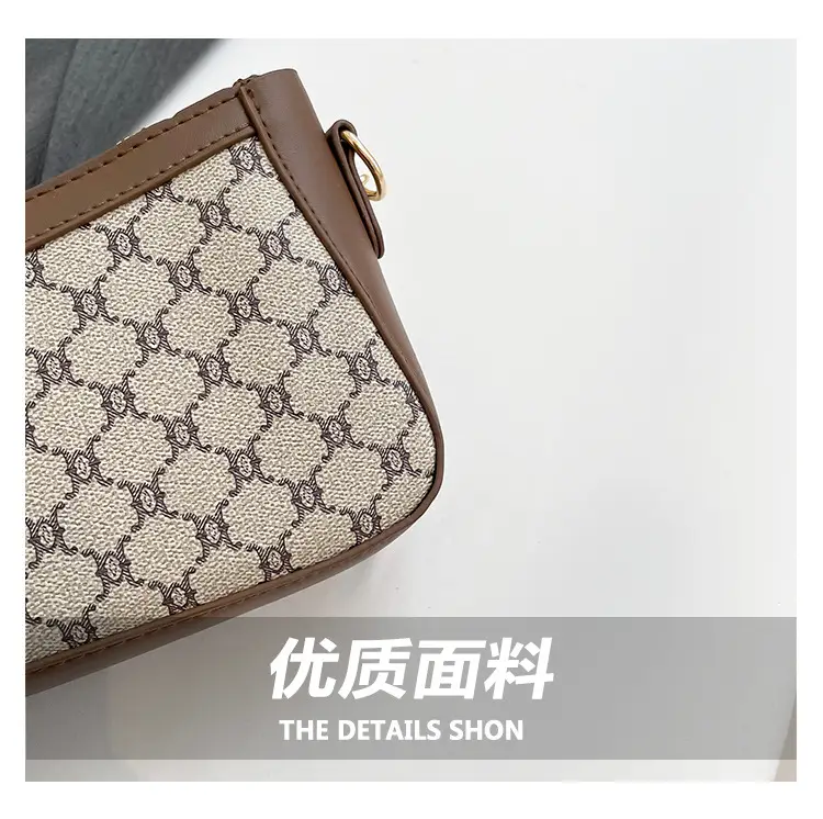 Vintage French Style Shoulder Bag with Gold Chain — feature 5