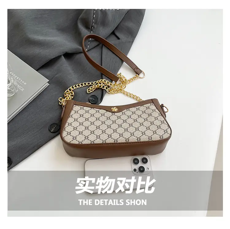 Vintage French Style Shoulder Bag with Gold Chain — feature 6