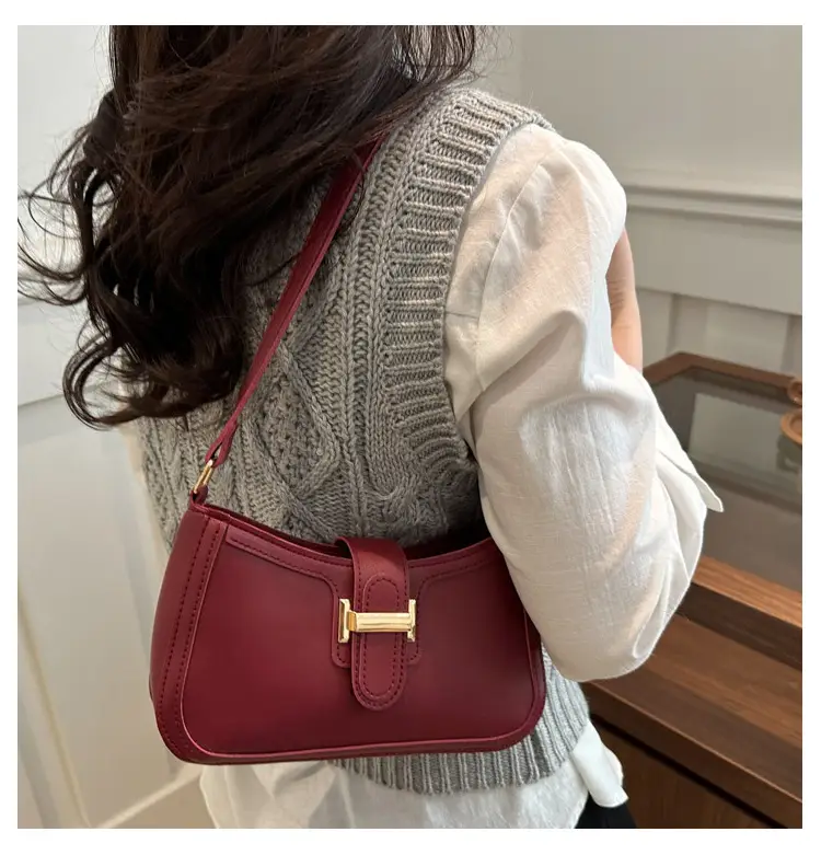 White Textured Crossbody Bag for Women 2025 Spring — feature 11