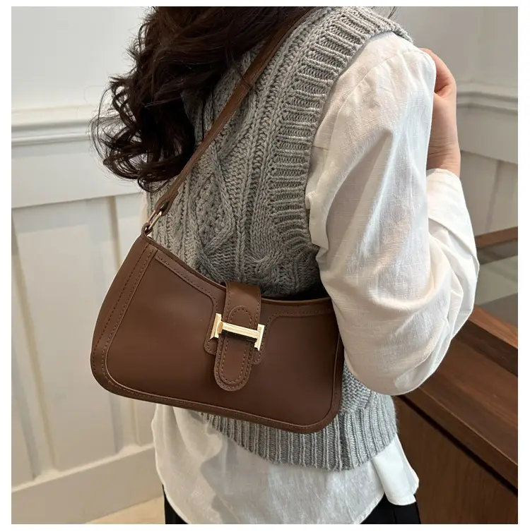 White Textured Crossbody Bag for Women 2025 Spring — feature 16