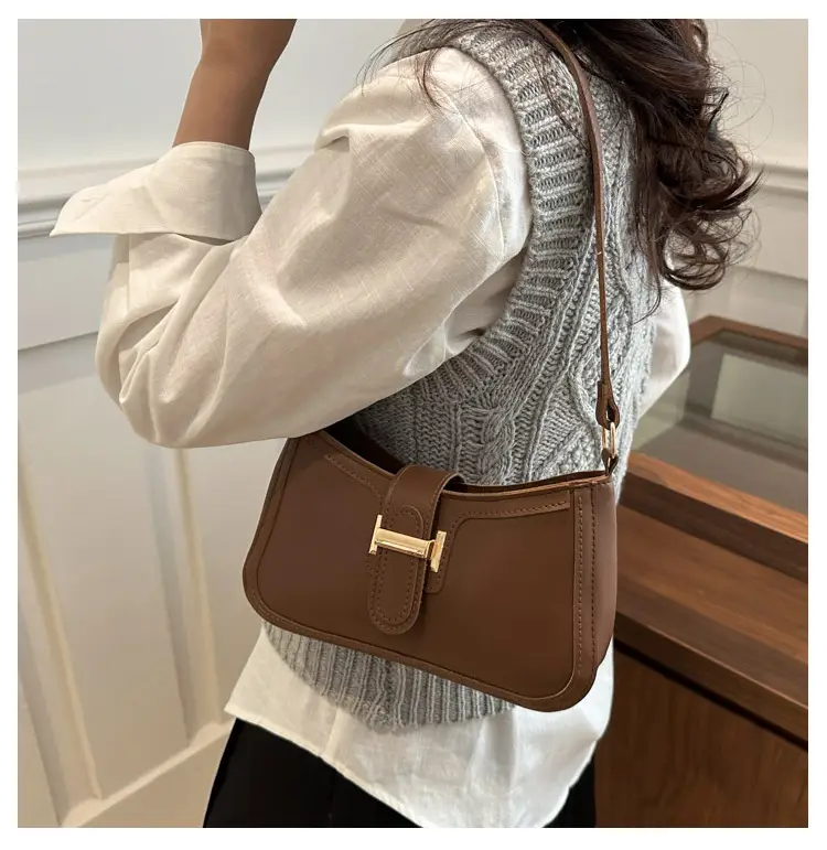 White Textured Crossbody Bag for Women 2025 Spring — feature 17