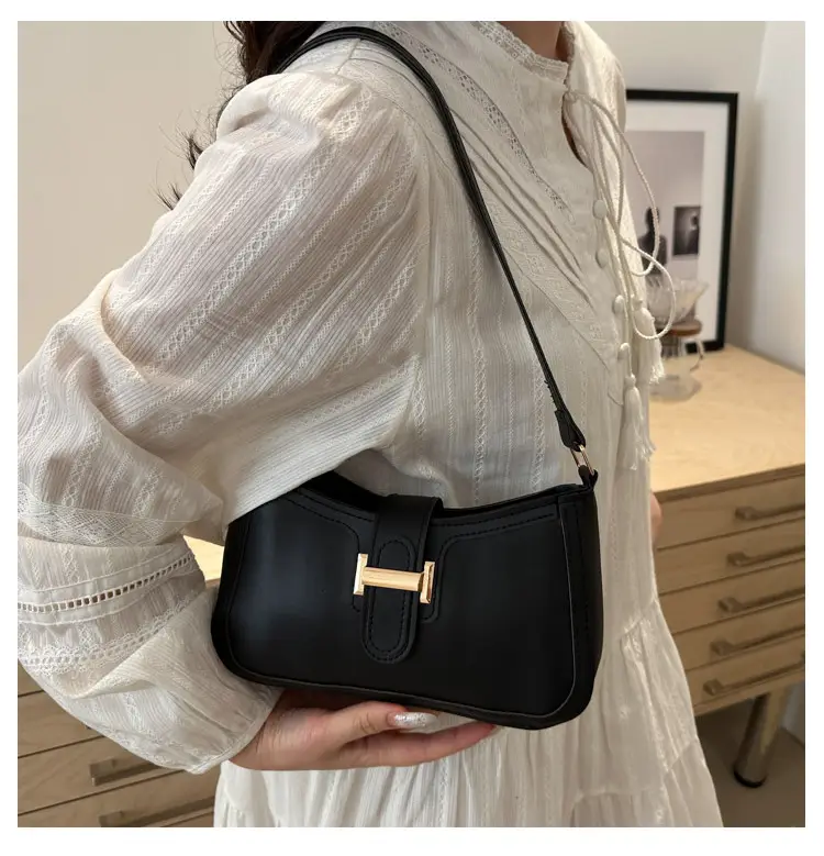 White Textured Crossbody Bag for Women 2025 Spring — feature 19