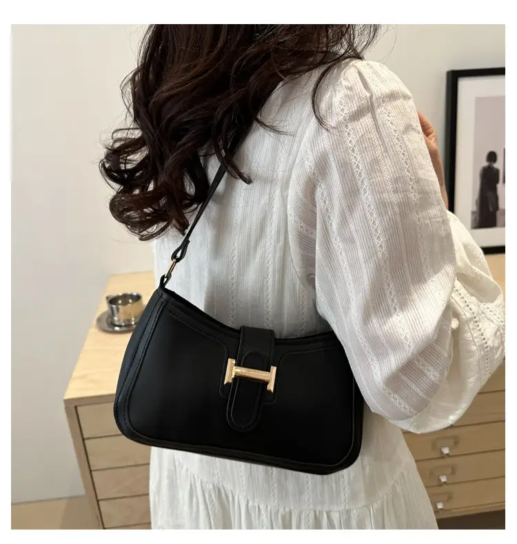 White Textured Crossbody Bag for Women 2025 Spring — feature 21