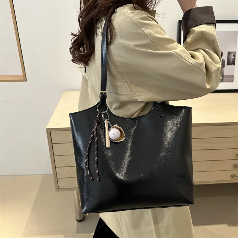 Vintage Black Leather Tote Bag for Women Large Capacity