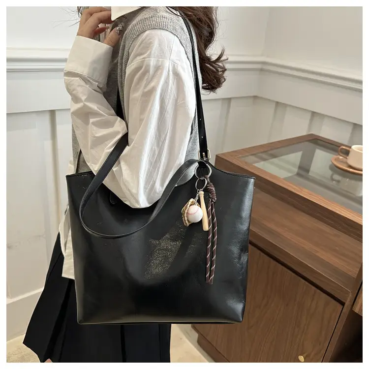Vintage Black Leather Tote Bag for Women Large Capacity — feature 15