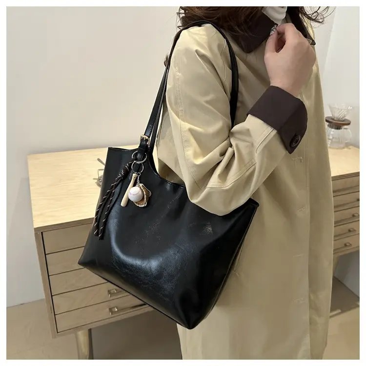 Vintage Black Leather Tote Bag for Women Large Capacity — feature 23