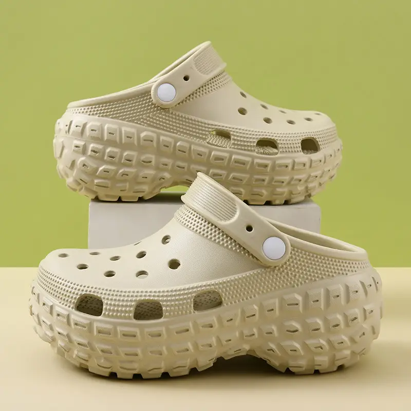 Baotou Women's Outer Wear Non-slip Breathable Deodorant Hole Shoes EVA Wear-resistant Tire Bottom Increased Beach Slippers for Couple - Image 8