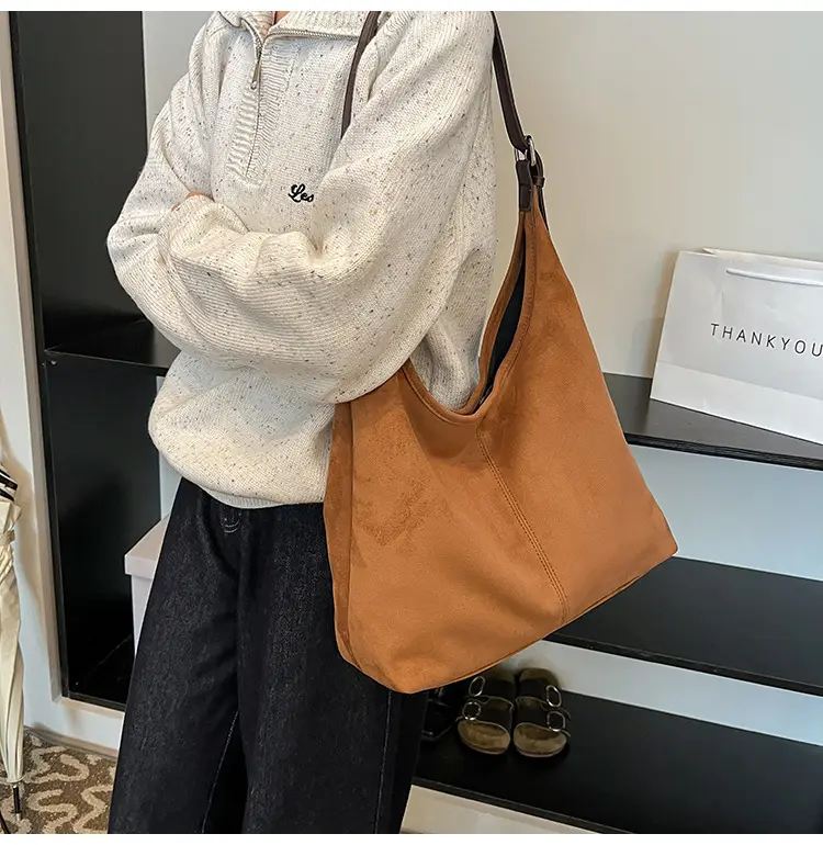 Vintage Frosted Shoulder Bag Large Capacity Texturized Commuter Tote — feature 9