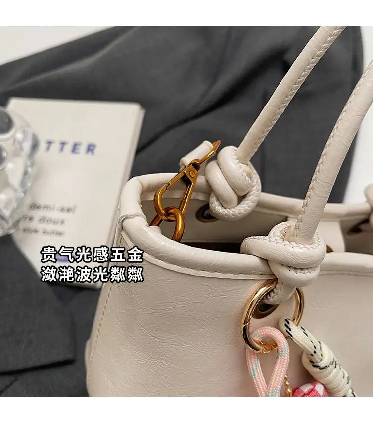 Vintage Women's Pink Shoulder Bag with Crossbody Handle — feature 7
