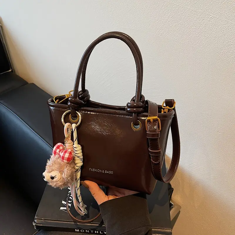 Vintage Women's Pink Shoulder Bag with Crossbody Handle