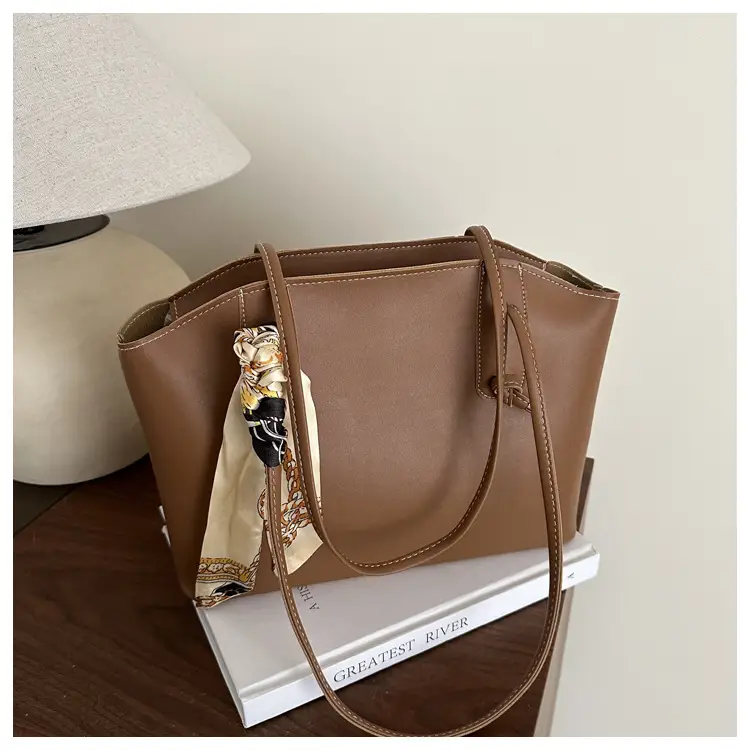Korean Style Shoulder Tote Bag Beige 2025 — feature 10