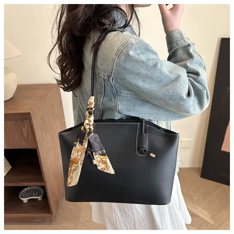 Korean Style Shoulder Tote Bag Beige 2025 — feature 15