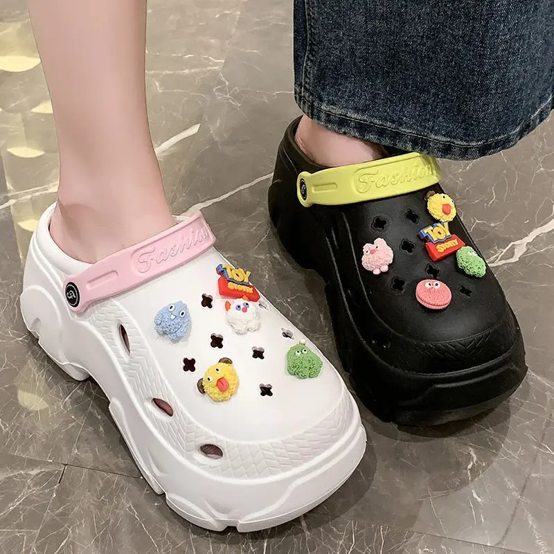 Hole Shoes Women's Summer Thick Sole Outer Wear 2025 New Beach Internet Celebrous Slip-on Feeling Non-slip Baotou Sandals Women - Image 5