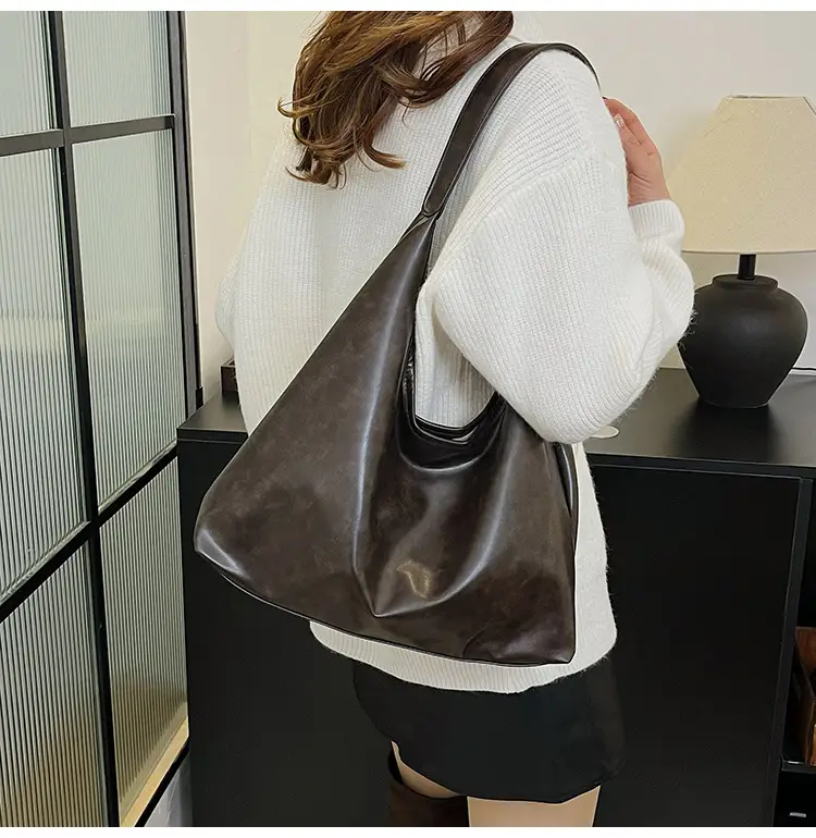 Black Korean Style Textured Shoulder Bag for Women — feature 11