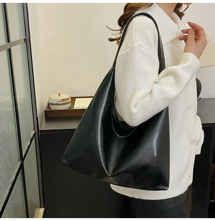 Black Korean Style Textured Shoulder Bag for Women — feature 17