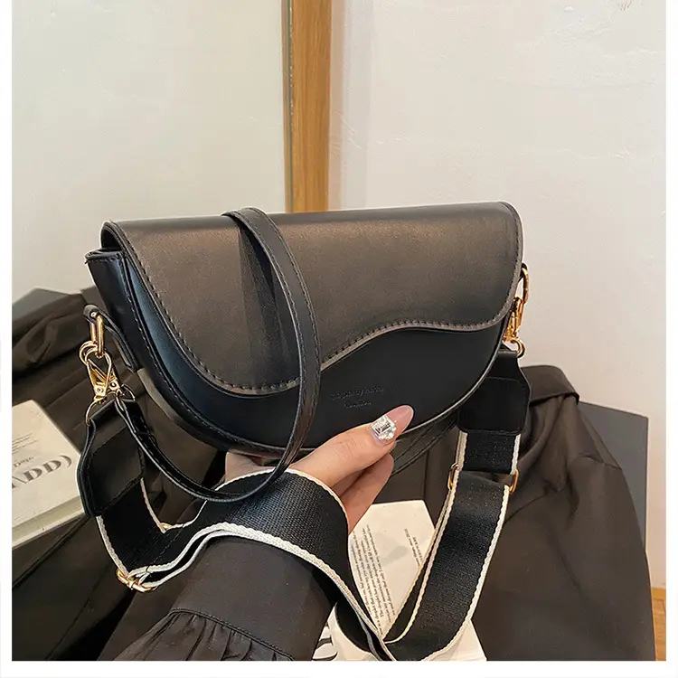 Women's New Leather Shoulder Bag Tan 2024