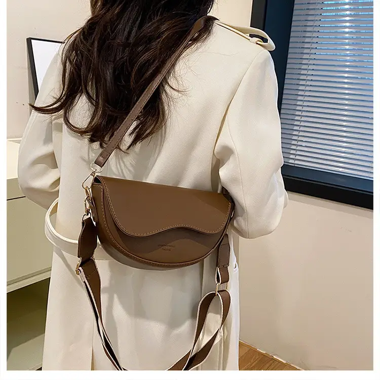 Women's New Leather Shoulder Bag Tan 2024 — feature 32