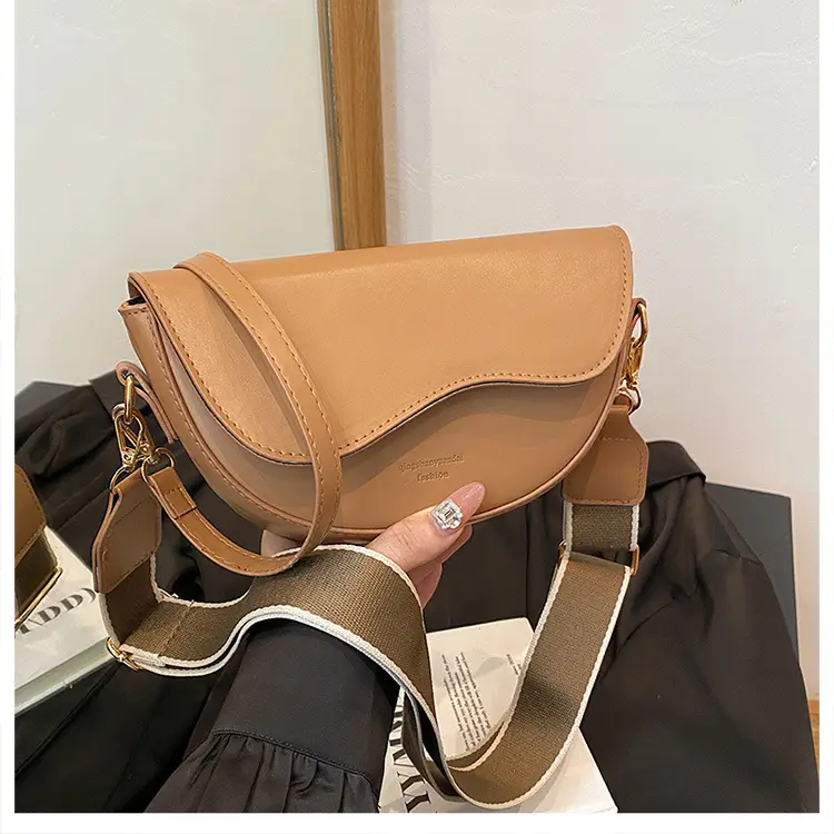 Women's New Leather Shoulder Bag Tan 2024