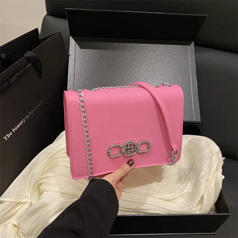 Elegant Black Shoulder Crossbody Bag with Chain Strap - Image 6