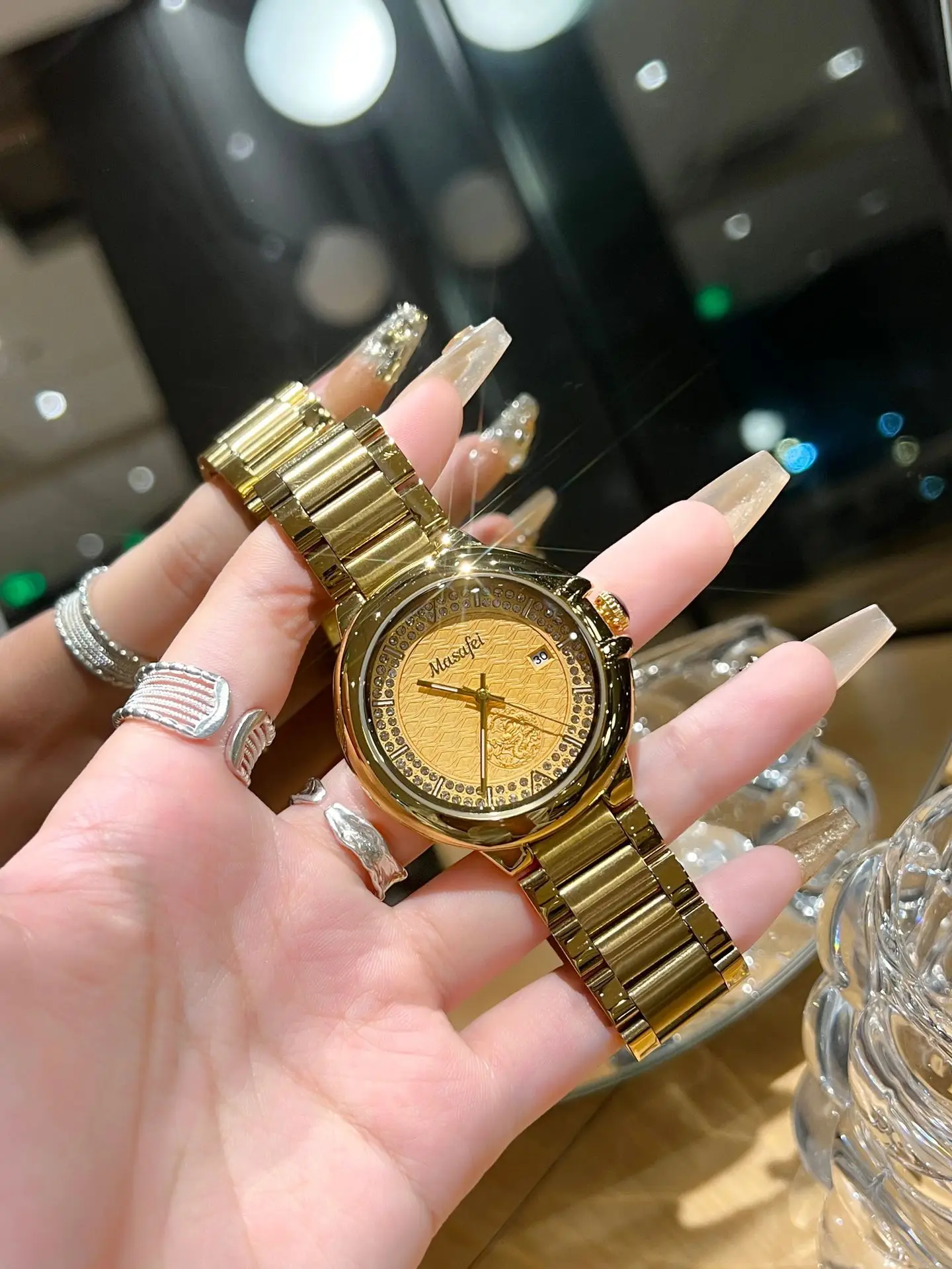 Golden Dragon Balloon Watch for Men — feature 3