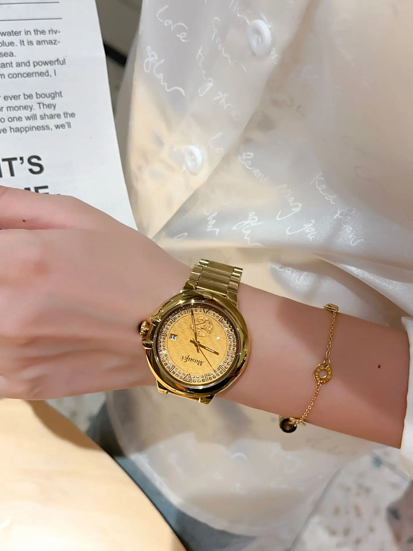 Golden Dragon Balloon Watch for Men — feature 6