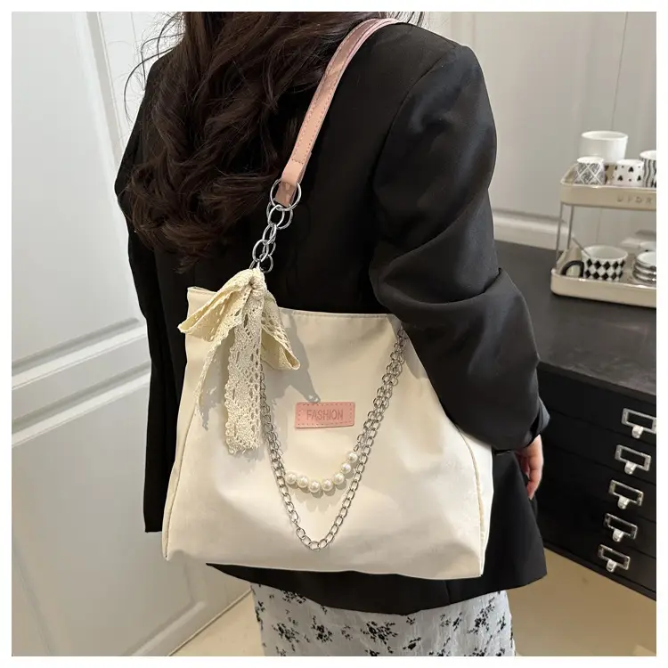 Splicing Large Capacity Chain Bag for College Students — feature 14