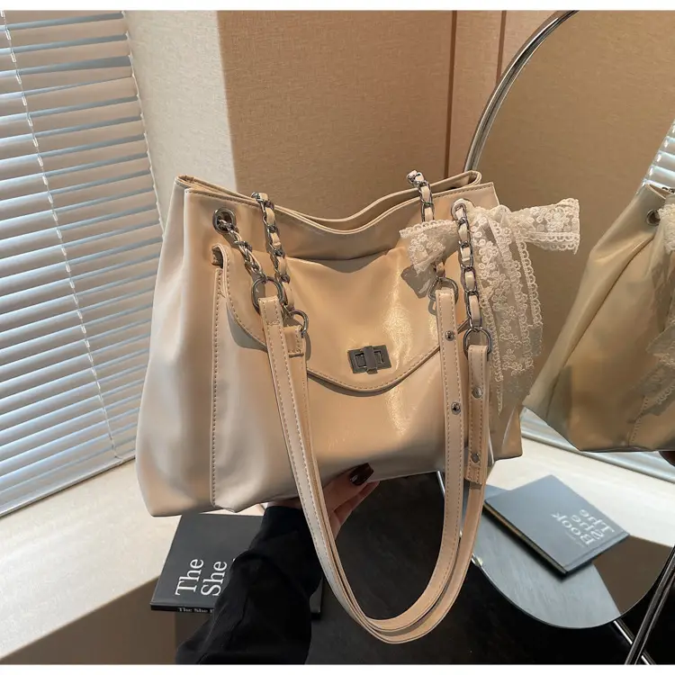 Women's Large Capacity Beige Chain Shoulder Bag 2025 — feature 24